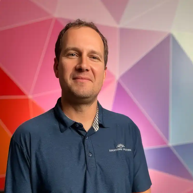Portrait of Jonathan Thompson, Managing Partner, Sunsational Solutions